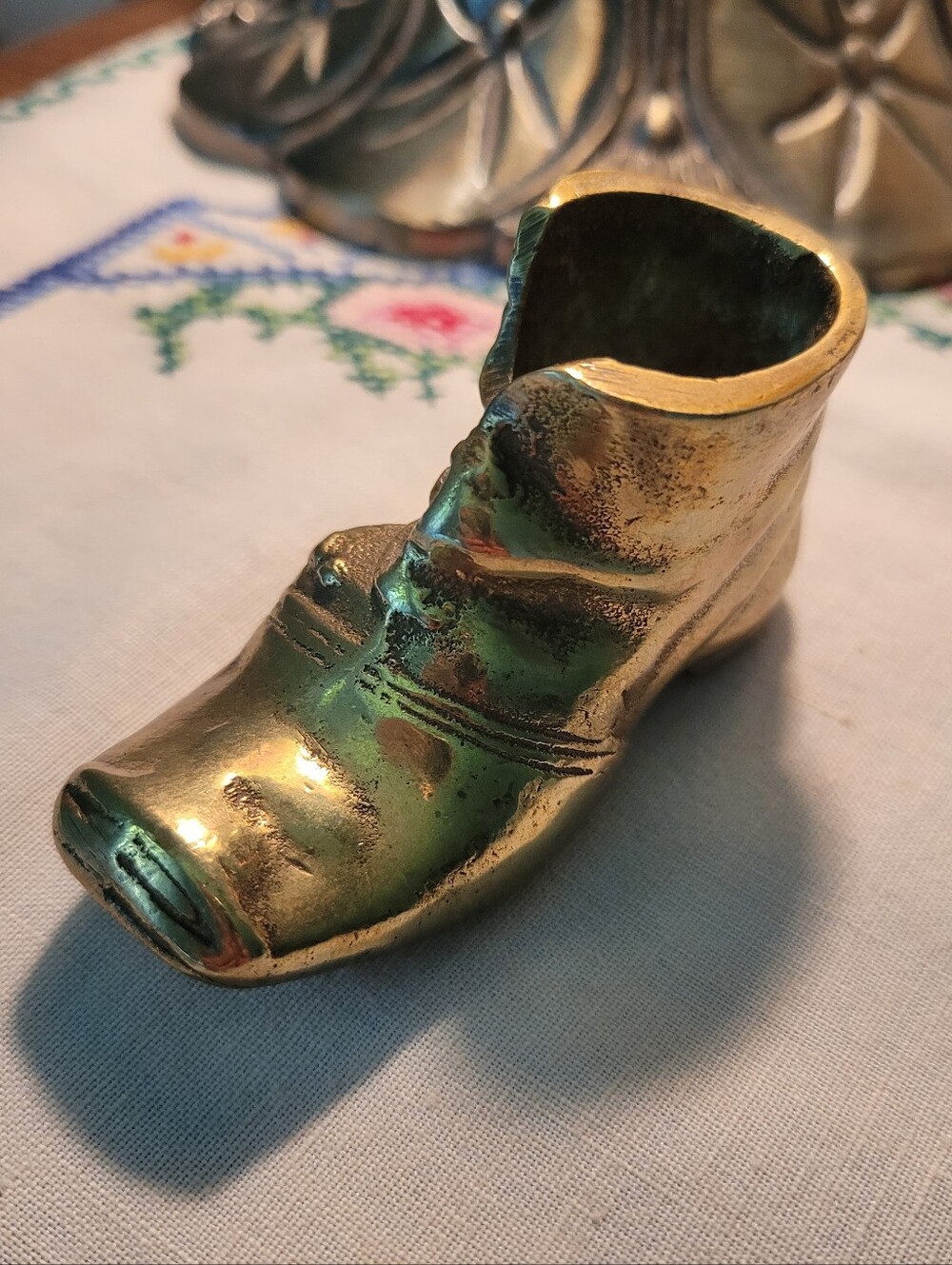 Brass Boot Figurine - Picture 1 of 5
